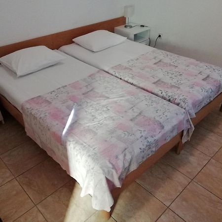 Apartments Mia Starigrad Paklenica Ngoại thất bức ảnh